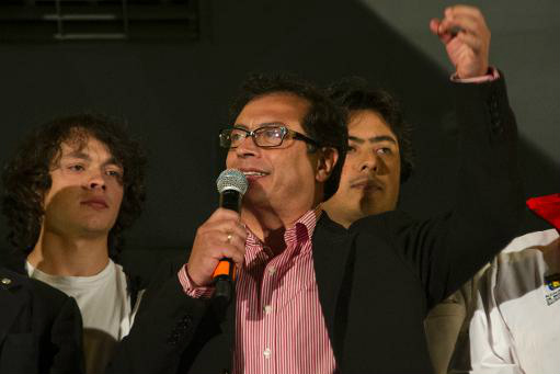 O prefeito destituído de Bogotá, Gustavo Petro (AFP, Eitan Abramovich)