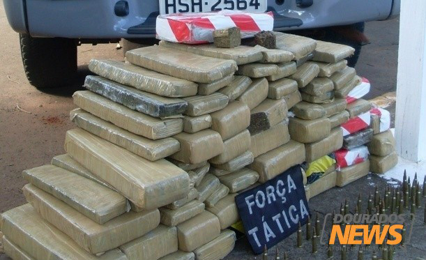 Traficante é preso com maconha e munições de fuzil em Ponta Porã