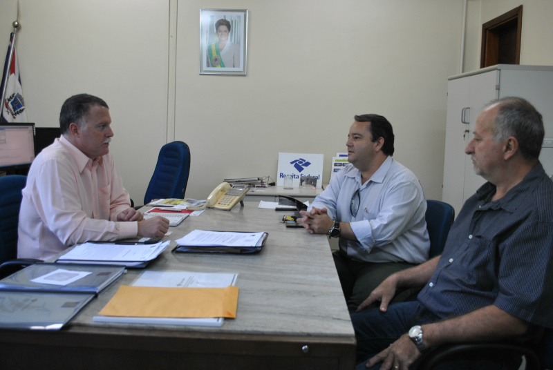 Reunião entre UEMS e Receita Federal definiu detalhes da parceria entre as duas instituições 