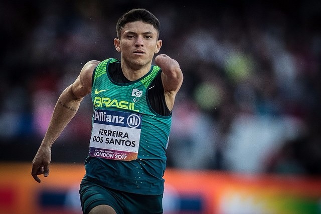 Dos brasileiros, 24 foram finalistas em pelo menos uma prova. Rodrigo Parreira ganhou dois bronzes nos 200m 