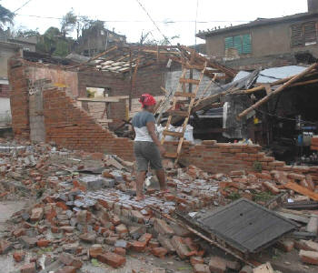 Destruição em Cuba após o Sandy