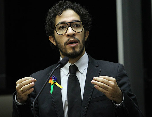 A proposta prevê a regulamentação do plantio, cultivo e da colheita para uso medicinal