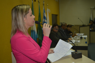 Criação de Casa da Acolhida para Mulheres é reivindicada na Câmara de Amambai Vereadora reivindica criação de Casa de Apoio para Mulheres em Amambai / Foto: Moreira Produções