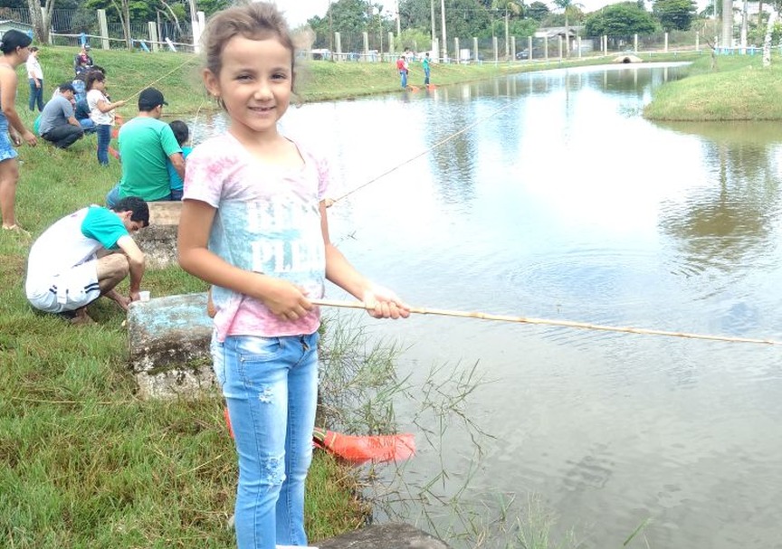 Cerca de 50 crianças participaram do Torneio de Pesca, em Amambai Cerca de 50 crianças participaram do torneio