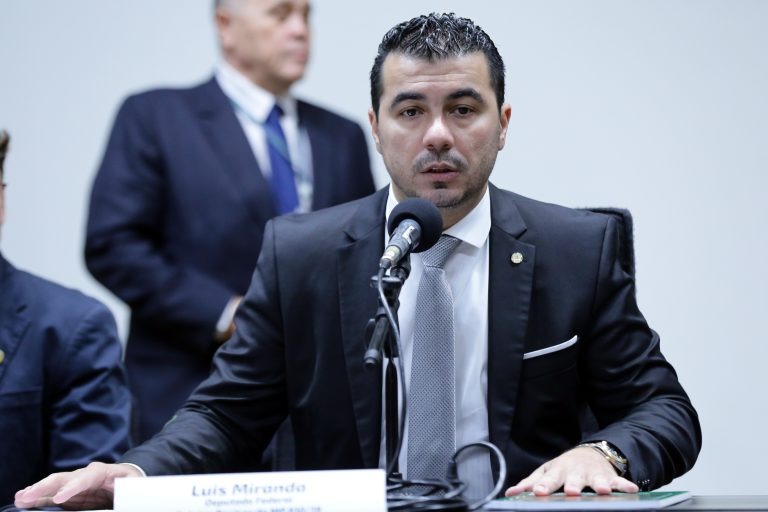 Presidente do Incra rejeita críticas à MP da regularização fundiária Luis Miranda: emenda facilitará a regularização fundiária no Distrito Federal / Foto: Michel Jesus/Câmara dos Deputados