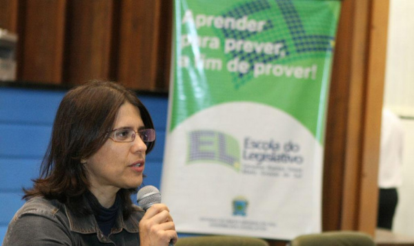 Curso ensina técnicas legislativas e elaboração de leis Curso ensina técnicas legislativas e elaboração de leis