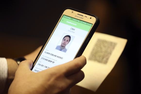 Carteira de motorista eletrônica valerá a partir de 2018 Foto: Divulgação