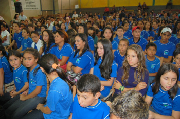A solenidade de Amambai reuniu 621 alunos de 15 escolas estaduais dos municípios de Amambai, Coronel Sapucaia, Tacuru, Aral Moreira, Paranhos e Sete Quedas. 
