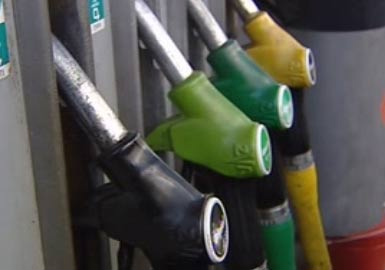 Preços do etanol e da gasolina comum caem na quarta semana de maio Preços do etanol e da gasolina comum caem na quarta semana de maio