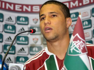 Campo-grandense Bruno é dono da lateral-direita do Fluminense; time pega o Corinthians na estreia do Nacional no domingo. (Foto: Photocamera)