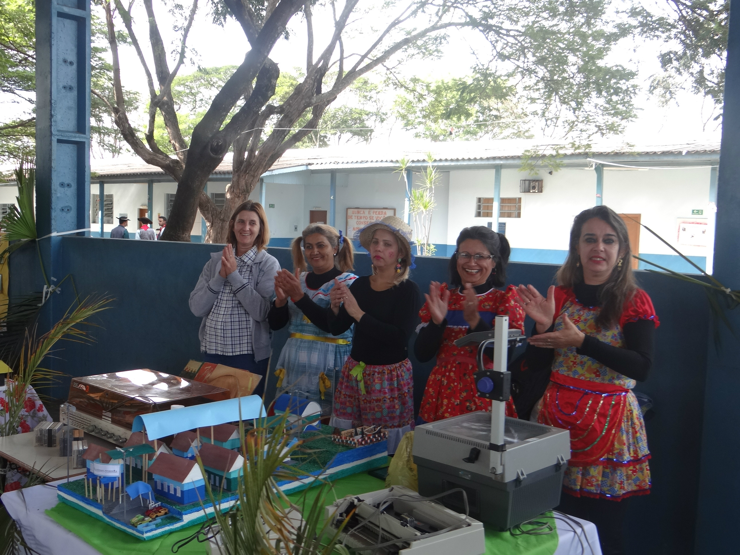 Cursistas do Profuncnionário durante a Feira.