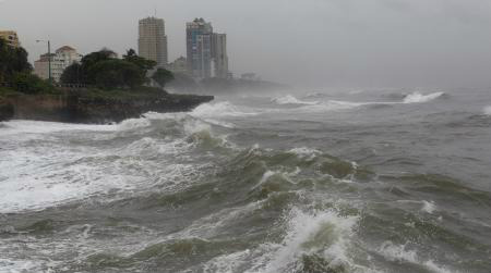 Depois do Furacão Sandy, Haiti é atingido por temporal