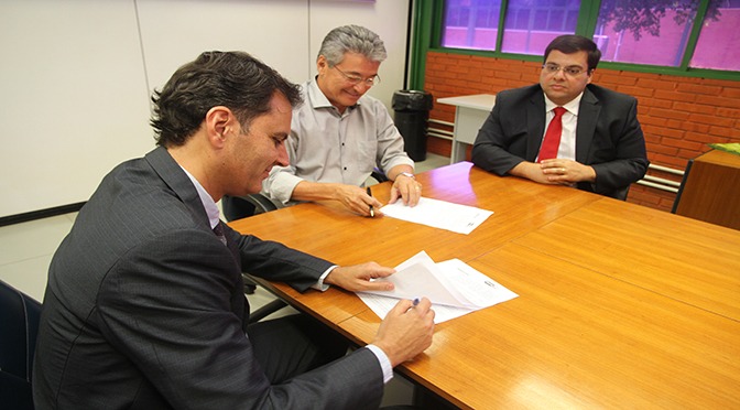 Cartórios passam a fazer comunicação de venda de veículos a partir deste mês Cartórios passam a fazer comunicação de venda de veículos a partir deste mês