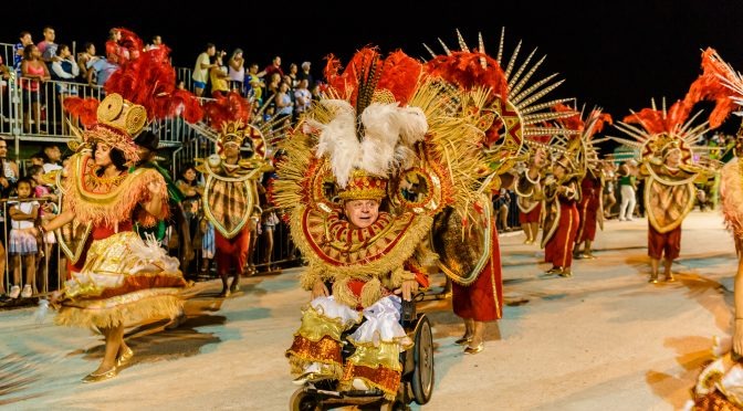 Escolas de Samba de Campo Grande dão um show de colorido e alegria na Passarela Escolas de Samba de Campo Grande dão um show de colorido e alegria na Passarela