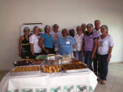 Merendeiras durante encerramento do curso Fotos: Assessoria