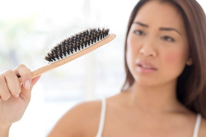 As razões da queda de cabelo nas mulheres (Science Photo Library/Getty Images)