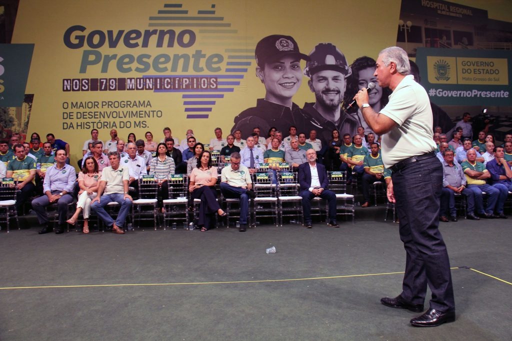 Governador agradeceu apoio dos parlamentares, lideranças políticos dos municípios e de sua equipe de governo