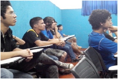 Projeto da UEMS ensina robótica a alunos de escola pública