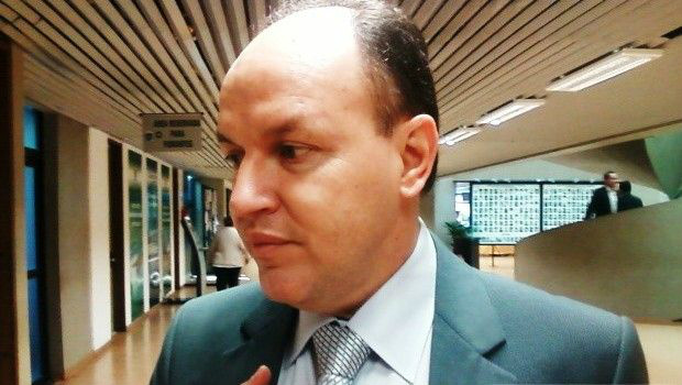 Antigos rivais, PMDB e PT vão montar palanque para Dilma em 2014 em MS Mochi confirma apoio a Dilma em 2014