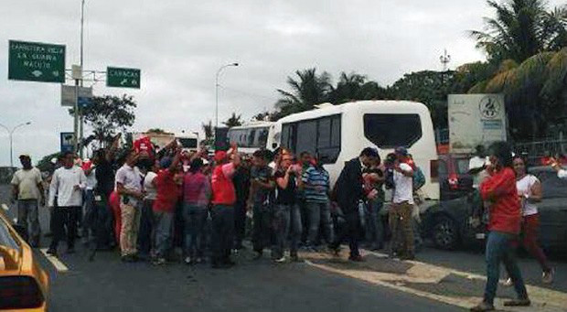 Governo brasileiro lamenta incidentes durante visita de senadores à Venezuela Governo brasileiro lamenta incidentes durante visita de senadores à Venezuela