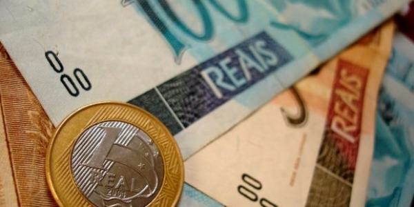 Reajuste de salário de servidores públicos pode ser adiado em um ano Foto: Divulgação