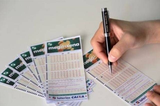 Mega-Sena pode pagar prêmio de R$ 15 mi hoje (Foto: Divulgação)