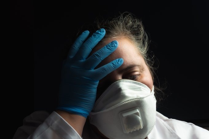 “Temos essa capa de herói, mas não é fácil”, diz enfermeira (Ana Maria Serrano/Getty Images)