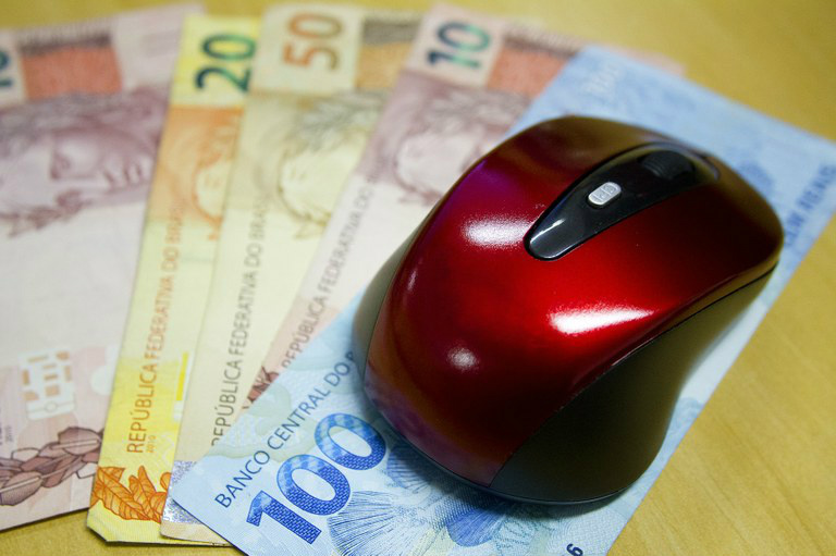Confira os dez erros mais comuns na declaração do IR Entrega da declaração do imposto de renda começou nesta quinta-feira (02)Foto: Representação