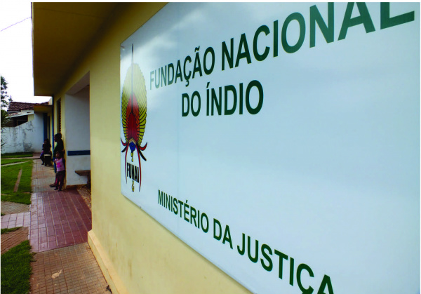 Crescem casos de estelionato envolvendo Indígenas em Amambai Sede da Funai em Amambai recebe diariamente denuncias de estelionato.
