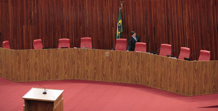 TSE empossa ministra do STJ e novo corregedor-geral eleitoral nesta terça (2) TSE empossa ministra do STJ e novo corregedor-geral eleitoral nesta terça (2)