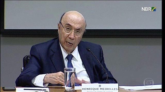 Governo eleva rombo a R$ 159 bi, adia reajuste e propõe teto para servidores O ministro Henrique Meirelles
