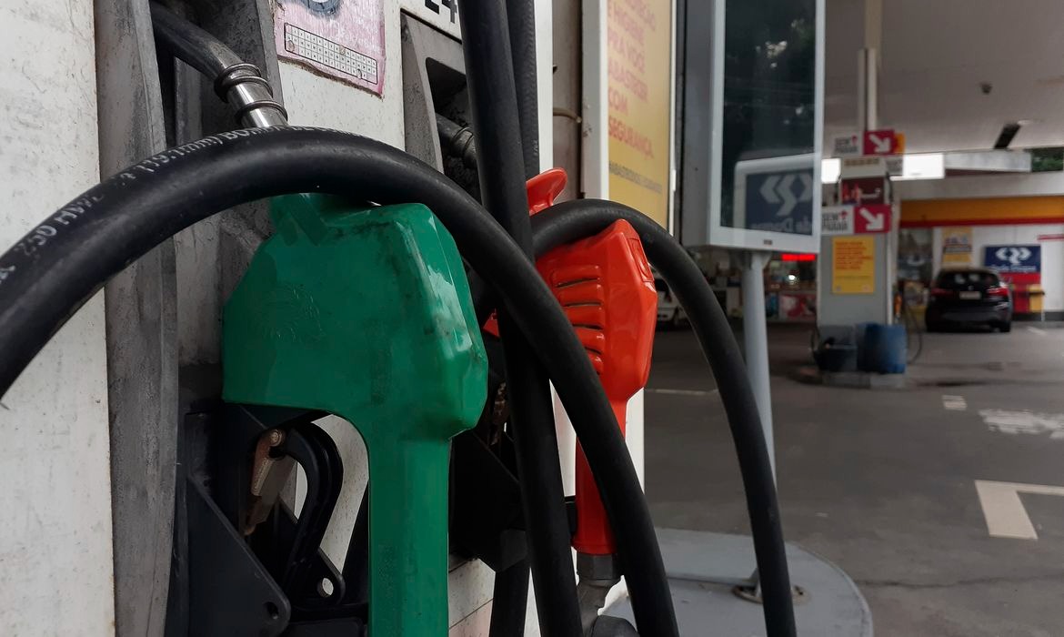 Preços da gasolina e do diesel aumentam nesta sexta-feira (16)