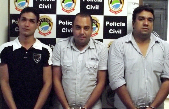 DECO prende quadrilha de estelionatários que aplicavam golpes em empresas do MS Foto: Ismael da Silva Dauzaker (à esquerda), Eduardo Afonso Sampaio de Andrade (ao centro) e Luciano da Cruz Lopes.