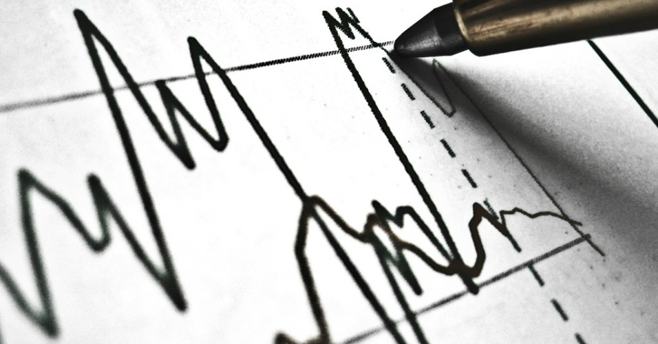 Instituições financeiras projetam queda da economia em 2,95% este ano Instituições financeiras projetam queda da economia em 2,95% este ano