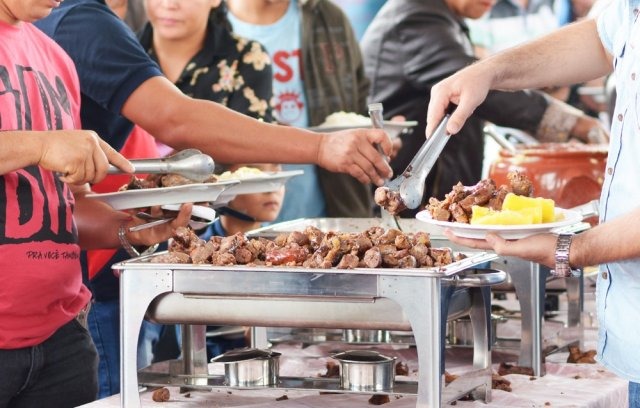 Pré-candidatos marcam presença na Festa da Linguiça de Maracaju Festa da Linguiça tem expectativa de atrair 25 mil pessoas (Foto: Divulgação - Rotary Club)