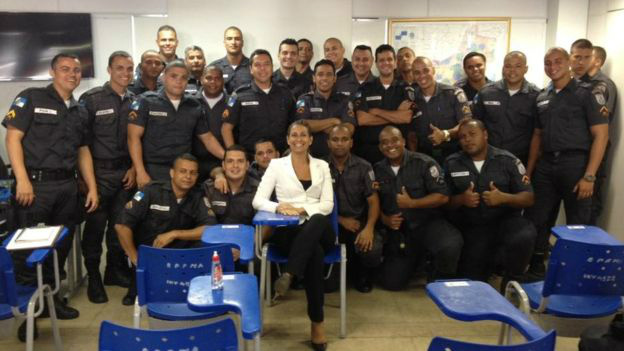 Mais de 3 mil PMs já fizeram os cursos de Comunicação Não Violenta dados por Azzariti