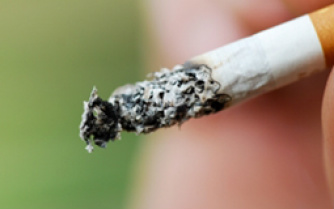 Maioria de pacientes com diagnóstico de câncer não consegue largar o cigarro