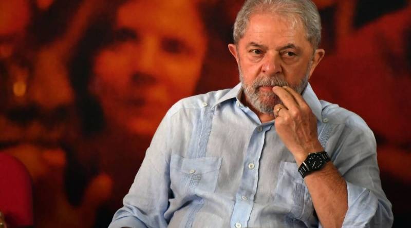 Julgamento de Lula é interrompido com placar de 1 a 1 Julgamento de Lula é interrompido com placar de 1 a 1