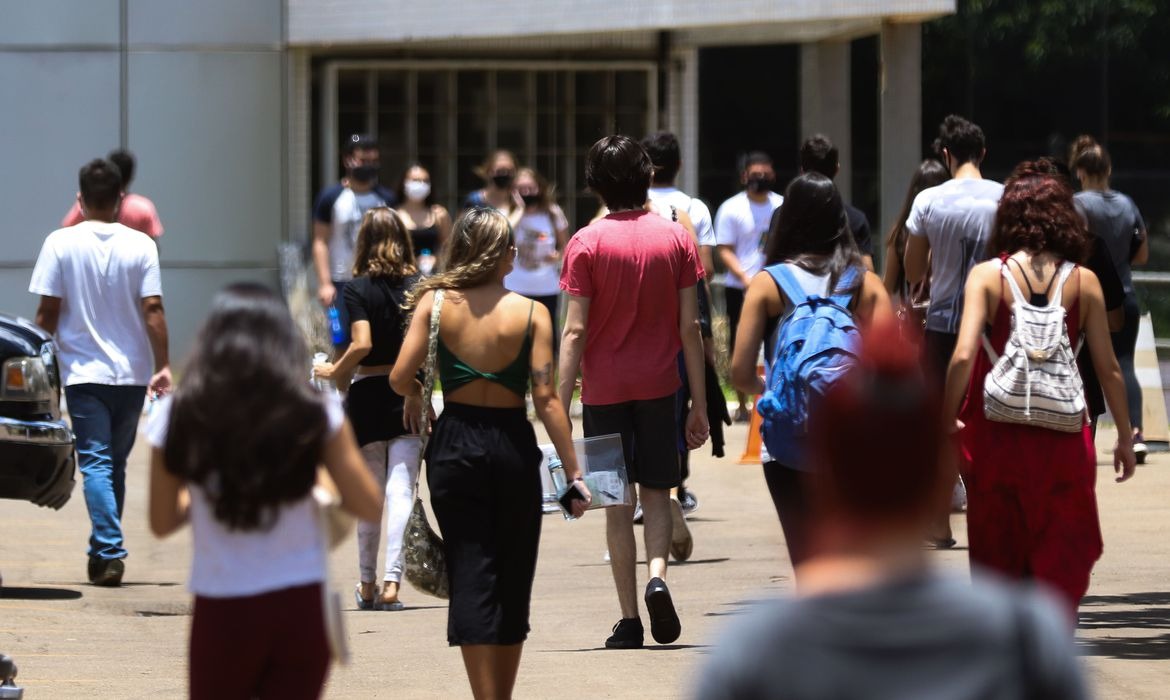Covid-19: contágio não garante aos jovens imunidade para reinfecção Foto: RTP