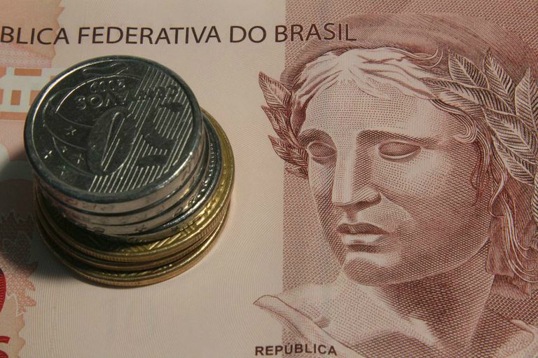 Mercado espera maior crescimento para País em 2017 Mercado espera maior crescimento para País em 2017