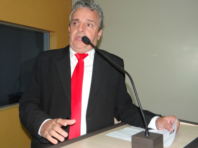 Protético propõe ciclovia em Amambai, entre o centro da cidade e a vila Limeira Vereador de Amambai, Roberto Protético (PSD)Foto: Moreira Produções