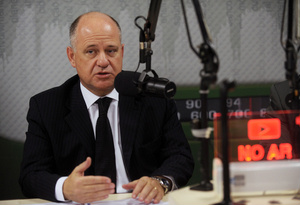 Custo da energia no Brasil vai diminuir, garante ministro Custo da energia no Brasil vai diminuir, garante ministro