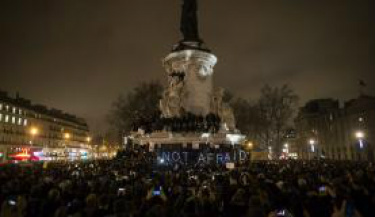 A Praça da República foi palco de uma marcha  que reuniu milhares de franceses, em repúdio ao atentado e solidariedade às vítimas do aoCharlie HebdoAgência Lusa/EPA/Ian Langsdon - Todos Direitos Reservados