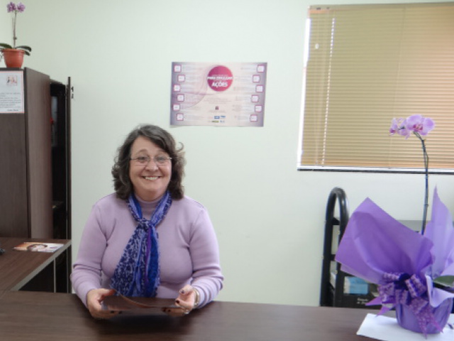 Coordenadoria da Mulher de Amambai empossa nova gestora nesta segunda-feira (7) Adélia Pereira, atual gestora da Coordenadoria da Mulher / Foto: Moreira Produções