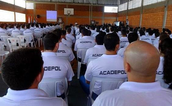 Curso de formação de 406 novos policiais civis tem início em Campo Grande