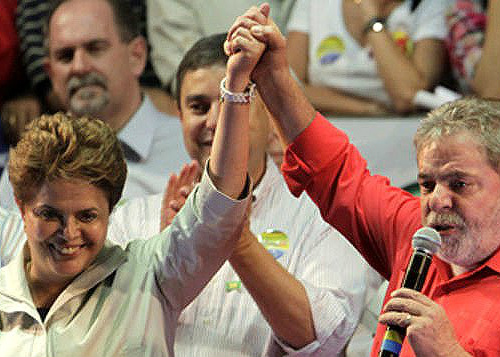 Datafolha: Lula é o maior cabo eleitoral do País Apontado em pesquisa Datafolha como a pessoa mais preparada para promover mudanças desejadas no próximo governo, 37% dos eleitores também dizem que votariam num candidato indicado por Lula, ou seja, na presidente Dilma Rousseff