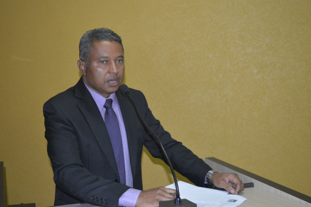 Vereador Darci quer investimento tecnológico na EM Antônio Pinto da Silva / Foto: Mofreira Produções