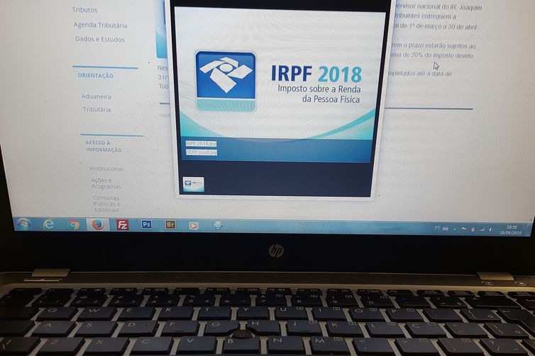 Número de envios de declarações do IR supera expectativa da Receita Número de envios de declarações do IR supera expectativa da Receita