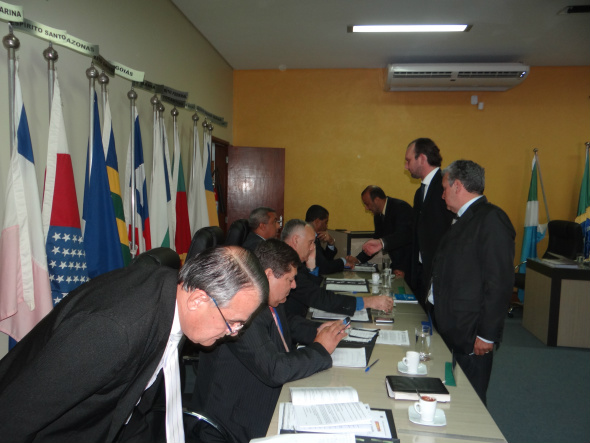 Prego assume legislativo com orçamento reduzido em 1 milhão Vereadores debateram duas três horas as emendas apresentadas pela comissão / Foto: Moreira Produções