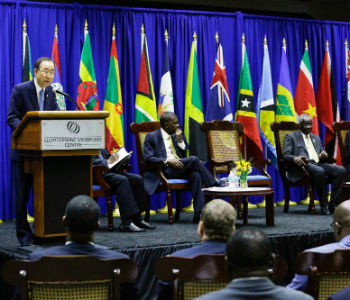 Ban Ki-moon discursa aos líderes do Caribe. Foto: ONU/Evan Schneider